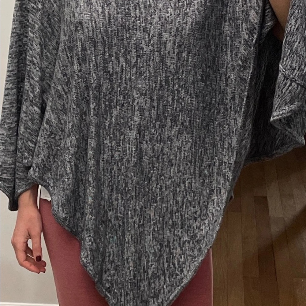 Lululemon poncho